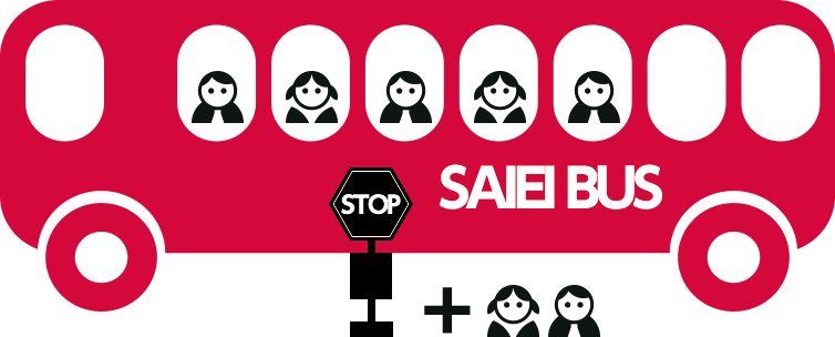 次の停留所で2人乗ってきました。